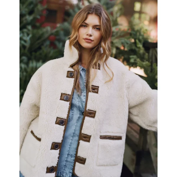 AE Reversible Shearling Jacket - Cream