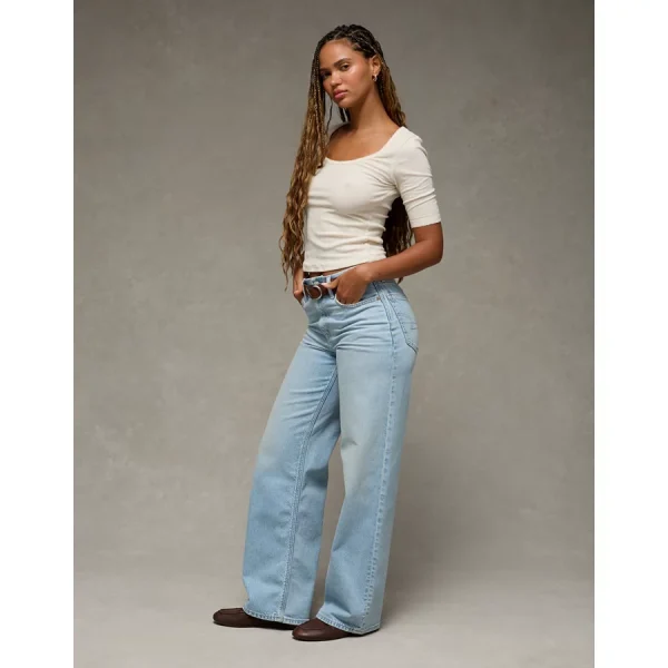 AE Strigid Curvy Super High-Waisted Baggy Straight Jean - Light Wash