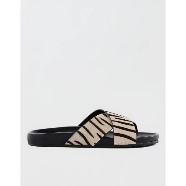 Seychelles Lighthearted Slide Sandal - Black