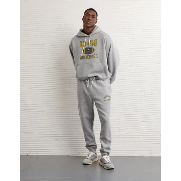 AE 24/7 Michigan Wolverines Graphic Jogger - Medium Heather Gray
